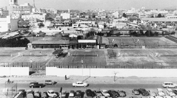 1947年（昭和22年）11月 東区武平町の栄コート（現・愛知芸術文化センター）へ移転